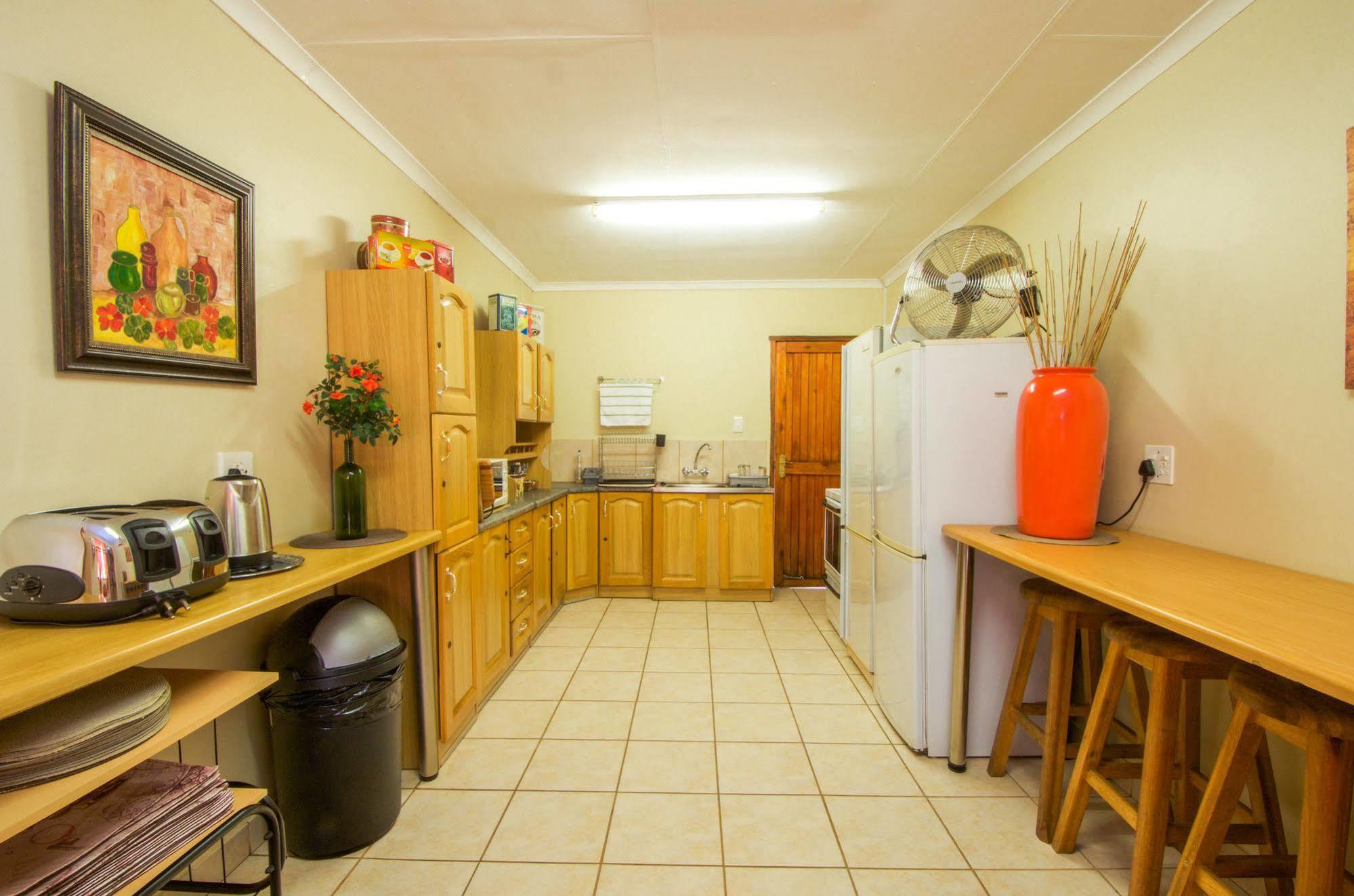 Aber Jetz Guesthouse Понгола Екстериор снимка