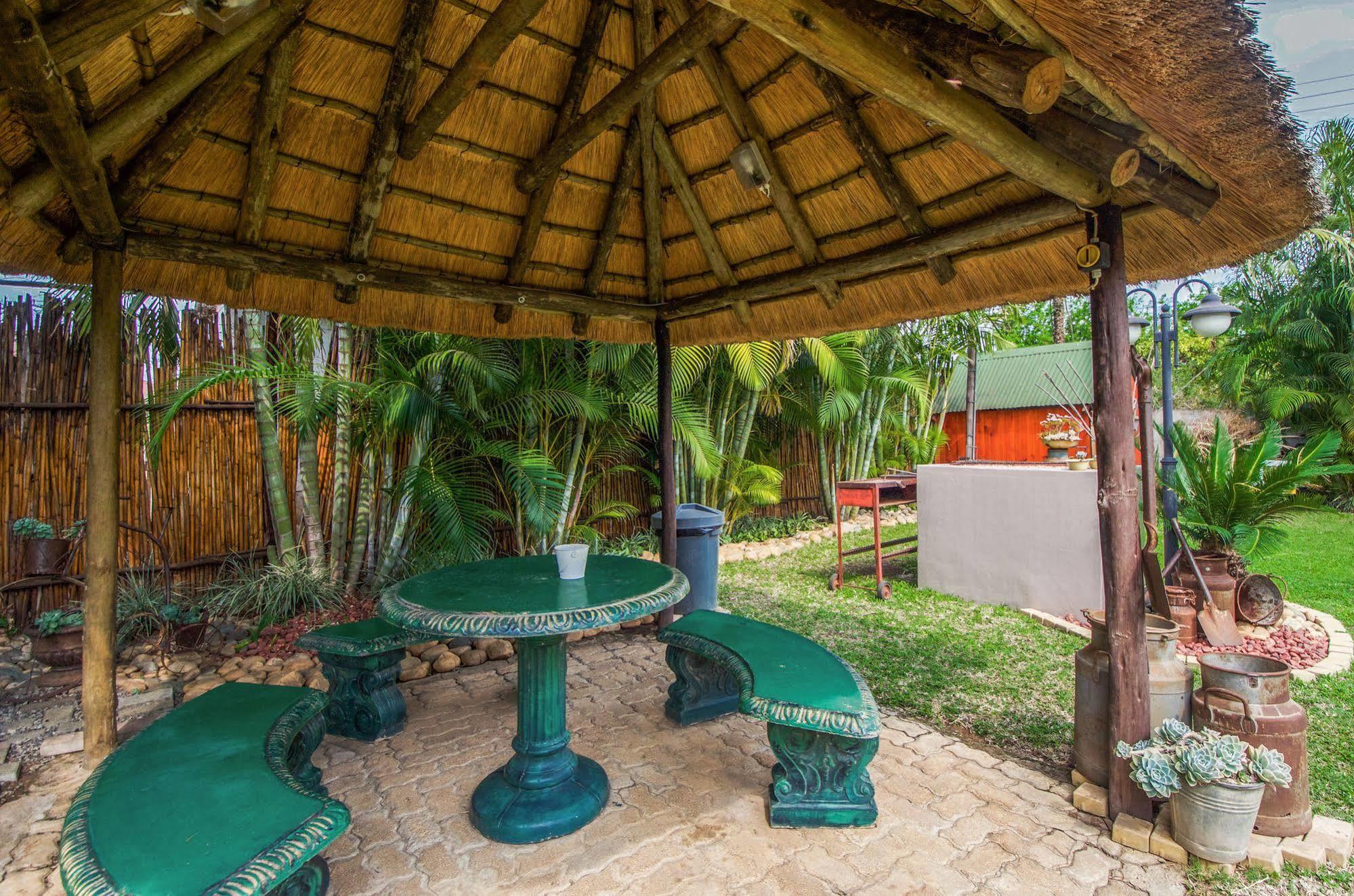 Aber Jetz Guesthouse Понгола Екстериор снимка